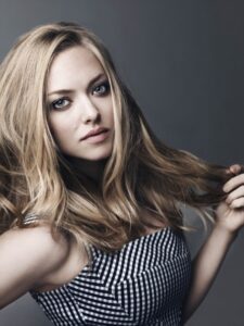 آماندا سایفرد (Amanda Seyfried) بازیگرو مدل