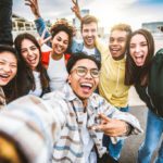 10 نکته کاربردی برای دوست یابی با کسی