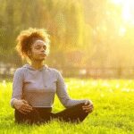 مدیتیشن در طبیعت: راهنمای گام‌به‌گام برای ارتباط عمیق با زمین و عناصر چهارگانه