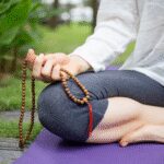 مدیتیشن مانترا: راهنمای جامع انتخاب و تکرار برای آرامش و تمرکز