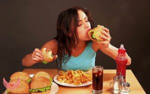 پرخوری عصبی: راهنمای جامع برای شکست چرخه استرس و غذا