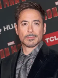 زندگی نامه (بیوگرافی) رابرت داونی جونیور (بازیگر نقش تونی استارک در مرد آهنی) + گالری عکس های او