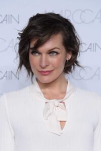 میلا یوویچ (Milla Jovovich) بازیگر نقش رزیدنت ایول