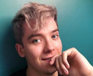 آسا باترفیلد (Asa Butterfield)