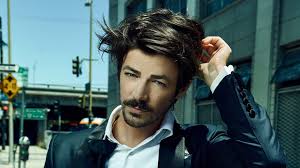 گرنت گاستین (Grant Gustin)