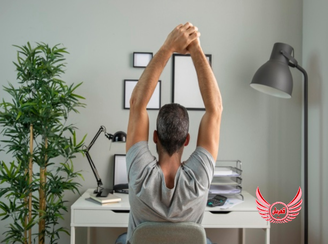 دوره آموزش یوگا پشت میز کار - کشش در محل کار