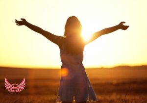 عدم پذیرش خود می تواند شما را در هر زمینه ای از زندگی عقب نگه دارد. افرادی که خودپذیری بالایی دارند در برابر انتقاد انعطاف پذیرتر هستند.