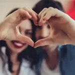 چگونه با کسی رابطه برقرار کنیم و زمینه های مشترک پیدا کنیم