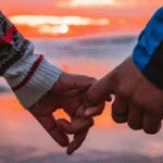 نشانه های علاقه واقعی در مردان/زنان چیست؟