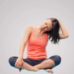 یوگا برای درد شانه و گردن: درمان طبیعی دردهای ناشی از کار با کامپیوتر