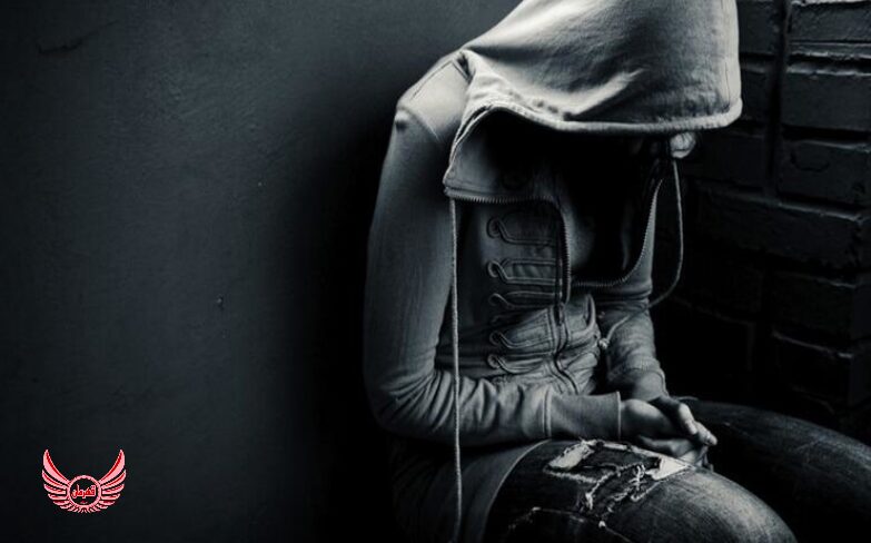 اعتماد به نفس گمشده: ۱۰ نشانه هشداردهنده که هرگز نباید نادیده بگیرید- علائم کمبود اعتماد به نفس